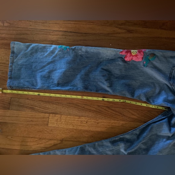 Beautiful embroidered Denim - Picture 8 of 10